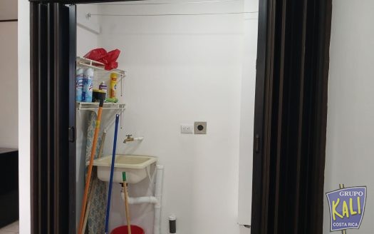 Rohrmoser Geroma apto amoblado 385mil/Rohrmoser apto for rent $780