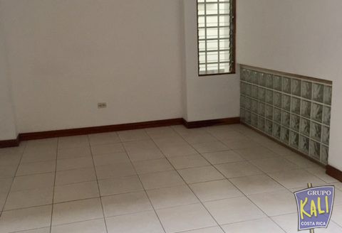 Sabana N casa 2 plantas uso mixto $2,500/2 story house for rent in Sabana Norte