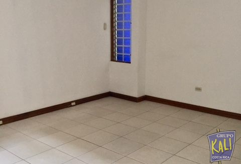 Sabana N casa 2 plantas uso mixto $2,500/2 story house for rent in Sabana Norte