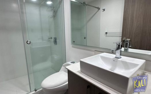 Geroma Rohrmoser pent house vista amplio $1,850/Rohrmoser penthouse for rent