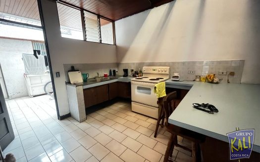 Rohrmoser casa de 1 planta para remodelar o demoler/Rohrmoser 1 story house for sale