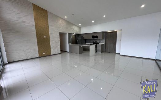 Geroma Rohrmoser pent house vista amplio $1,850/Rohrmoser penthouse for rent