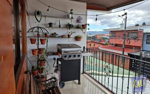 Llorente casa,apto,estudio, 3 en uno se vende/Llorente 3 properties in one for sale