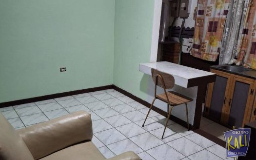 Llorente casa,apto,estudio, 3 en uno se vende/Llorente 3 properties in one for sale