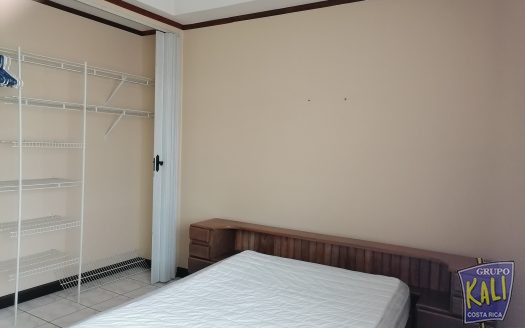 Geroma Rohrmoser renta apto 3er piso 415.000/Geroma apto for rent