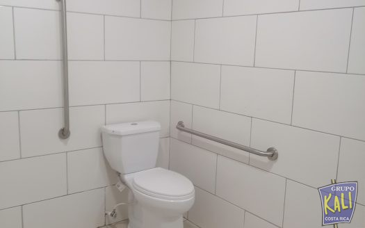 Uruca bodega 850m2 en 2 pisos