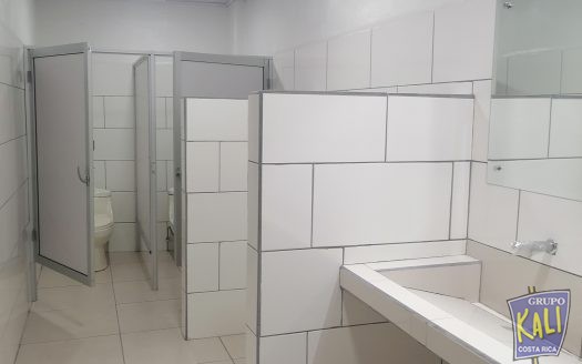 Uruca bodega 850m2 en 2 pisos