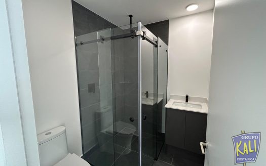 Escalante venta apto en torre piso 14 precio de oferta