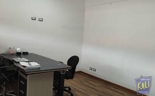 Alquiler de oficina c/servicios Escazu Sn Rafael $600/Escazu office for rent