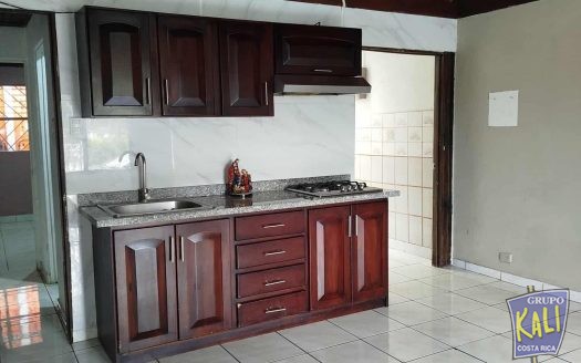 Uruca casita una planta venta 67.000.000/ One story house for sale