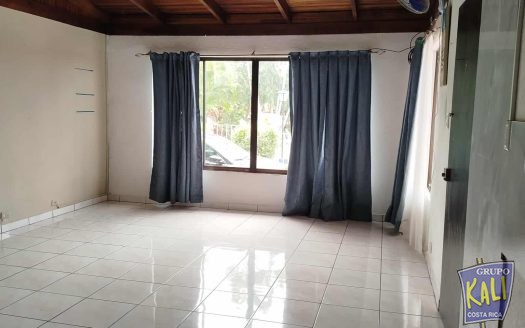Uruca casita una planta venta 67.000.000/ One story house for sale