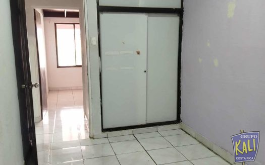 Uruca casita una planta venta 67.000.000/ One story house for sale