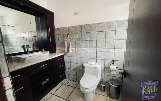 Venta condominio de 2 pisos en Belen Heredia/2 story condo house for sale Belen Heredia