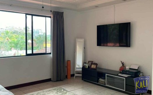 Venta casa de 2 plantas Escazu Laureles/2 story house for sale in Escazu Laureles