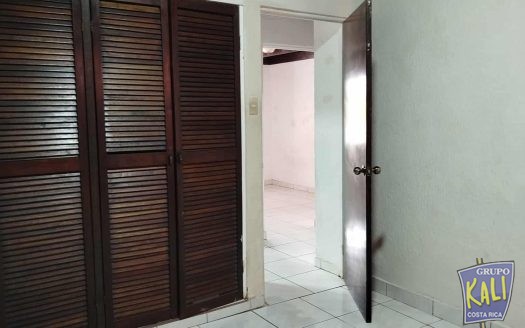 Uruca casita una planta venta 67.000.000/ One story house for sale