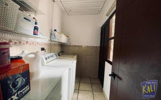 Venta condominio de 2 pisos en Belen Heredia/2 story condo house for sale Belen Heredia