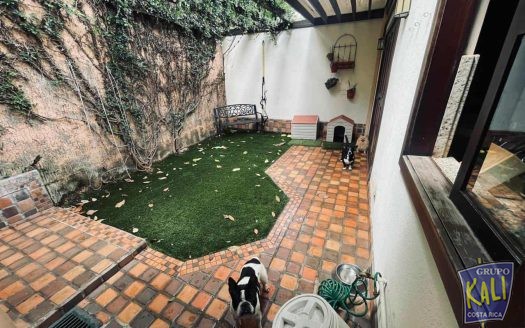 Venta condominio de 2 pisos en Belen Heredia/2 story condo house for sale Belen Heredia