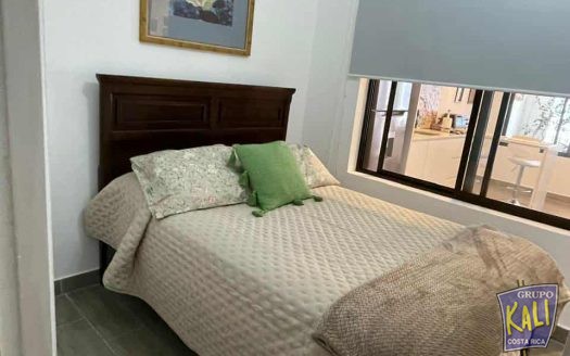 Venta casa de 2 plantas Escazu Laureles/2 story house for sale in Escazu Laureles