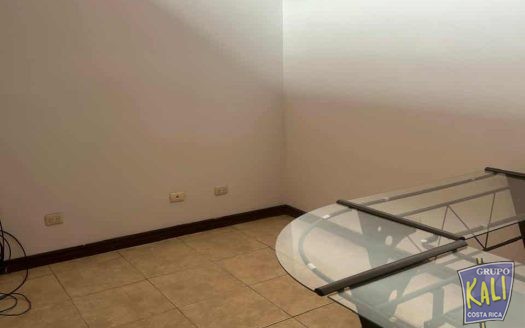 Alquiler de oficina de 11m2 Sta Catalina Pavas/ Office for rent Sta Catalina Pavas