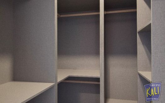 Uruca cerca de Mega Super alquiler y venta MODERNO apto 2do piso/ Uruca apto 2d floor x rent