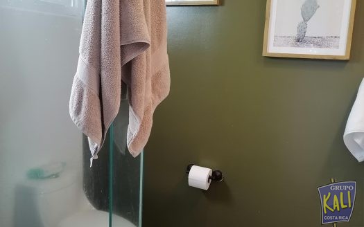 Uruca cerca de Mega Super alquiler y venta MODERNO apto 2do piso/ Uruca apto 2d floor x rent