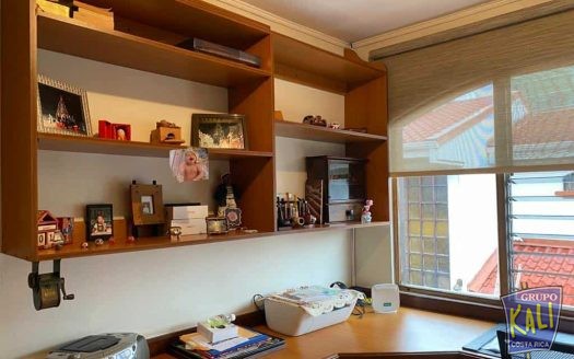 Rohrmoser venta casa 2 plantas en condo/Rohrmoser 2 story house for sale in condo