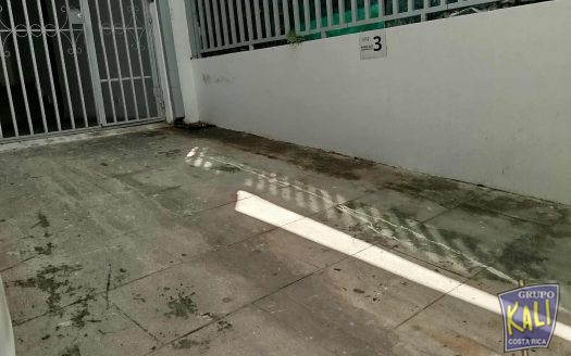 Triangulo, Rohrmoser alquiler de apartamento 2do piso/Triangulo Rohrmoser apto for rent