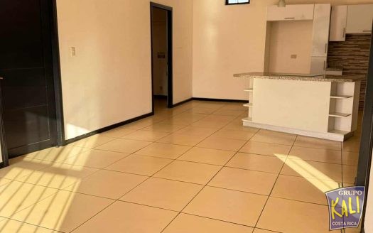 Venta de apartamento Rohrmoser 4to piso/Rohrmoser apto for sale great view