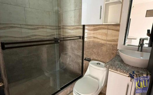 Venta de apartamento Rohrmoser 4to piso/Rohrmoser apto for sale great view