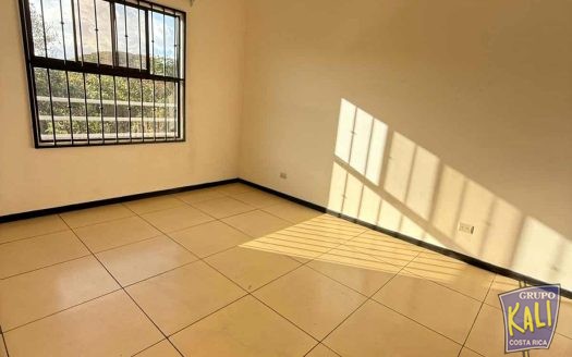 Venta de apartamento Rohrmoser 4to piso/Rohrmoser apto for sale great view