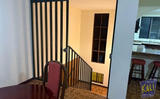 Rohrmoser Geroma apartamento amoblado en 2do piso 3/2.5/2 en alquiler/Rohrmoser furnished big apto for rent