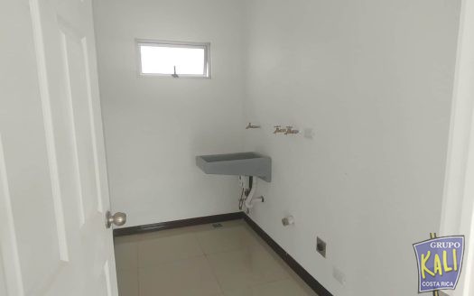 San Sebastian penthouse en venta $145.000/San Sebastian penthouse for sale