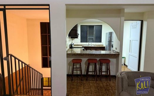 Rohrmoser Geroma apartamento amoblado en 2do piso 3/2.5/2 en alquiler/Rohrmoser furnished big apto for rent