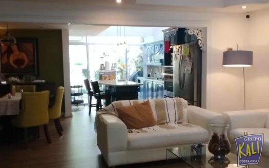 Venta casa de una planta resid Roma remodelada bella/1 story house for sale in Roma Rohrmoser Pavas