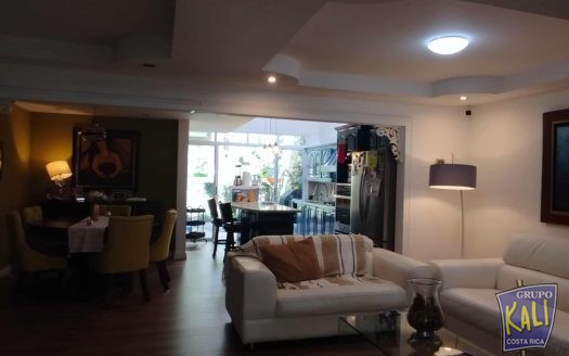 Venta casa de una planta resid Roma remodelada bella/1 story house for sale in Roma Rohrmoser Pavas