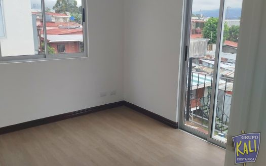 San Sebastian penthouse en venta $145.000/San Sebastian penthouse for sale