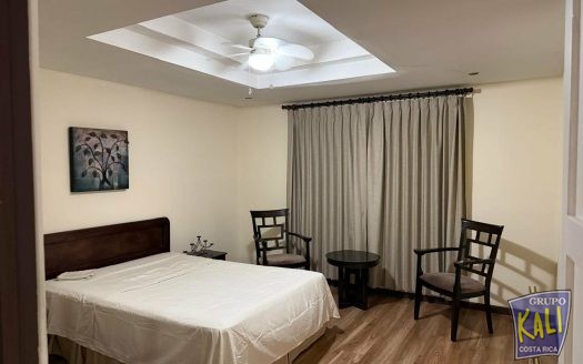 Rohrmoser Geroma apartamento amoblado en 2do piso 3/2.5/2 en alquiler/Rohrmoser furnished big apto for rent