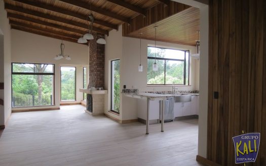 Sto Domingo Heredia bella propiedad 2 casas en venta $375.000/Heredia Sto Domingo property for sale $375000